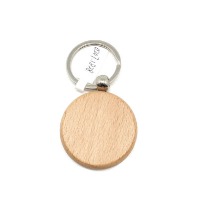Schlüsselring aus Holz mit individuellem Design