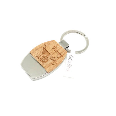 Personalisierte geschnitzte Holzschlüsselkette Öko-freundliche Geschenkdekoration mit natürlicher Holzschönheit
