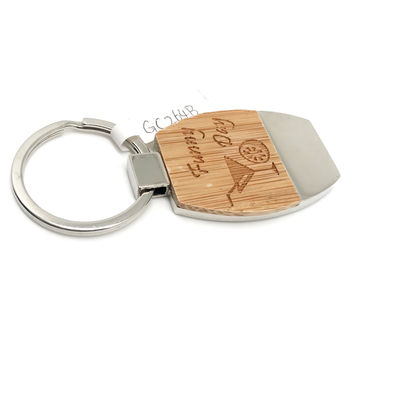 Personalisierte geschnitzte Holzschlüsselkette Öko-freundliche Geschenkdekoration mit natürlicher Holzschönheit