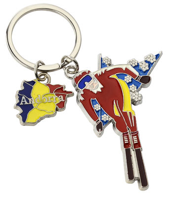 Guter Preis Kundenspezifische Form, niedlicher Metall-Schlüsselanhänger mit Logo für Kunststoffprodukte Online