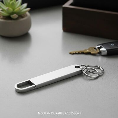 Qualität Minimalistischer Silber-Metall-Keychain-Halter Modernes, langlebiges Zubehör, perfekt zum sicheren und organisierten Schlüsselhalten Fabrik