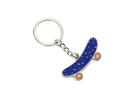 Guter Preis Verzinken Sie Legierungs-nettes Metallschlüsselchain 3.5mm Eisen-Skateboard-Schlüsselanhänger-Andenken-Geschenk Online